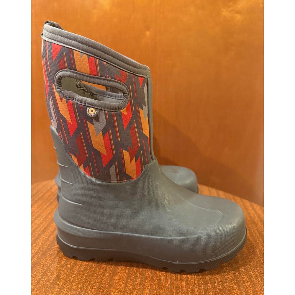 BOGS Kids Neo-Classic Waterproof Insulated Red Geo Print Winter Boots US Kid 4
